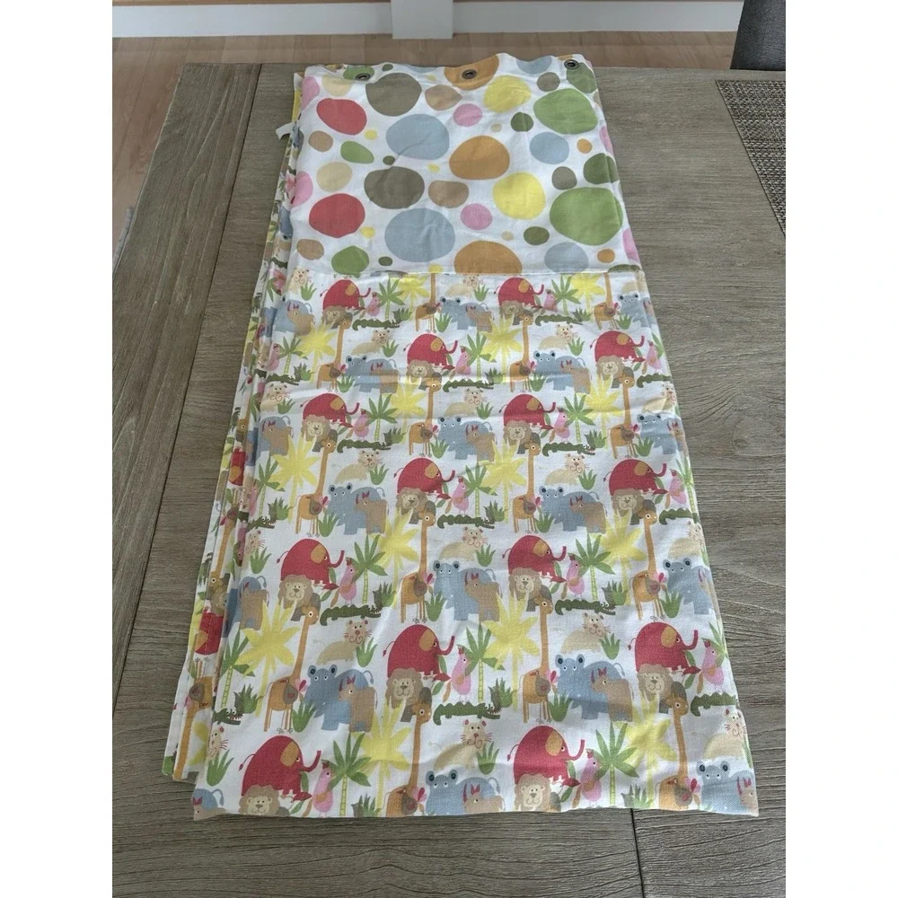 Vtg Whimsical Cheerful Safari Jungle Animal Print Children's Shower curtain